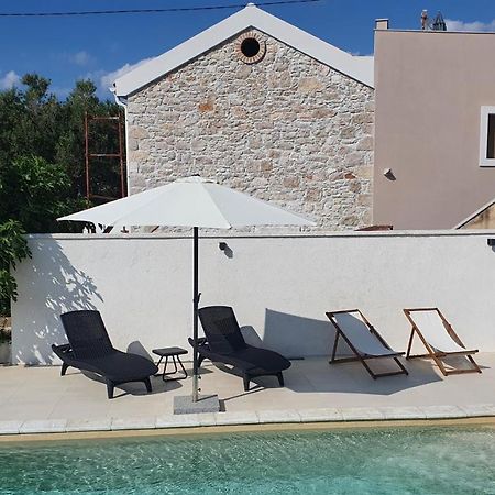 Villa Santa Eufemia Sutomiscica Екстер'єр фото