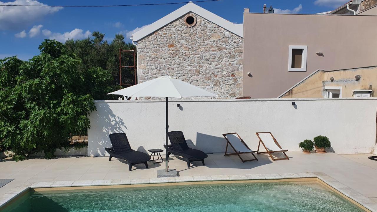 Villa Santa Eufemia Sutomiscica Екстер'єр фото