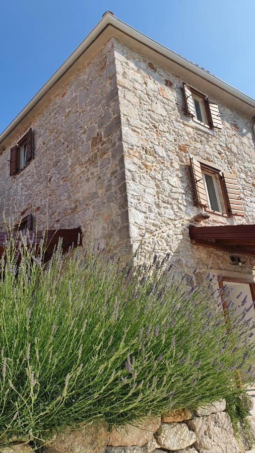 Villa Santa Eufemia Sutomiscica Екстер'єр фото