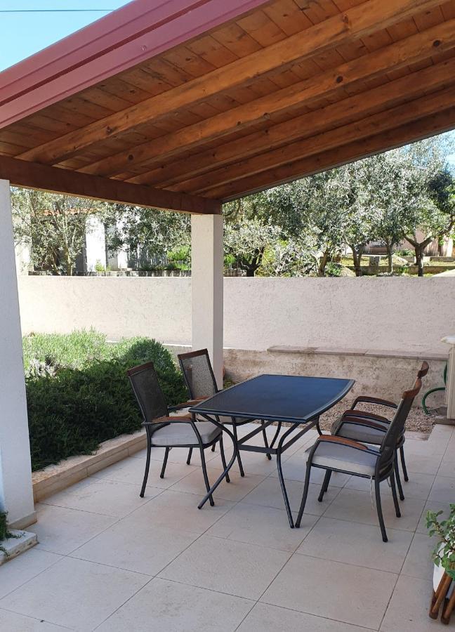 Villa Santa Eufemia Sutomiscica Екстер'єр фото
