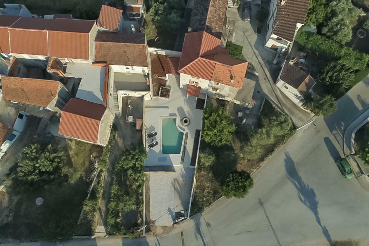 Villa Santa Eufemia Sutomiscica Екстер'єр фото